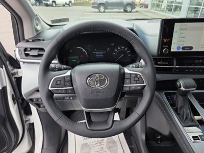 2025 Toyota Sienna XLE