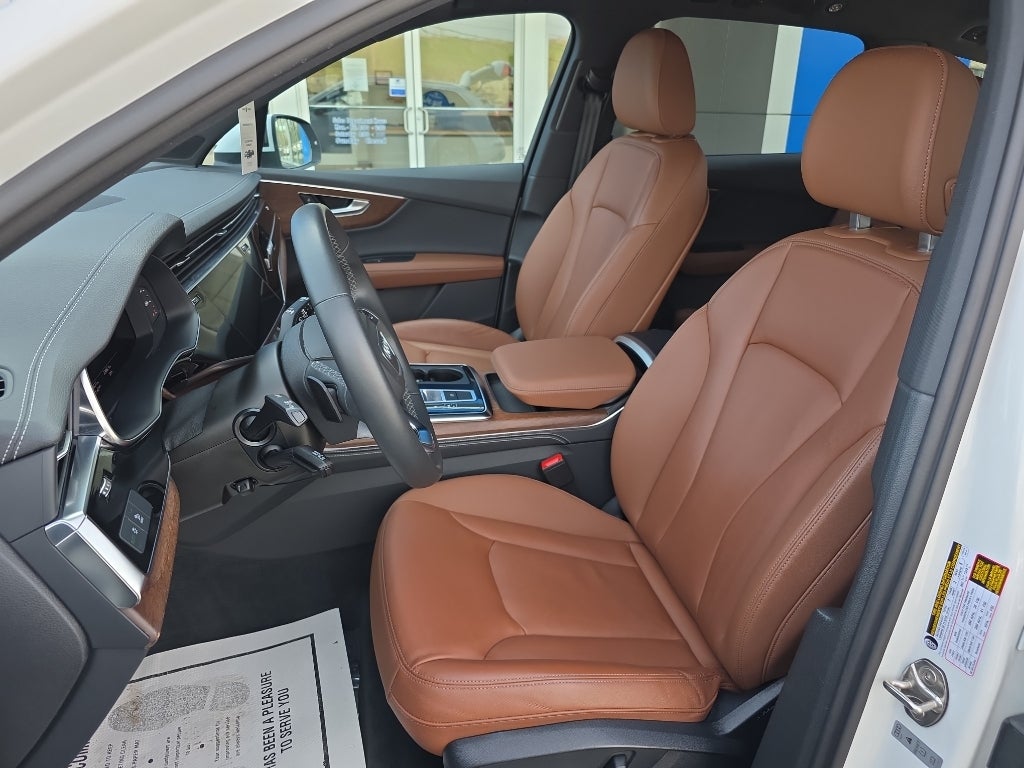 2025 Audi Q7 Premium Plus