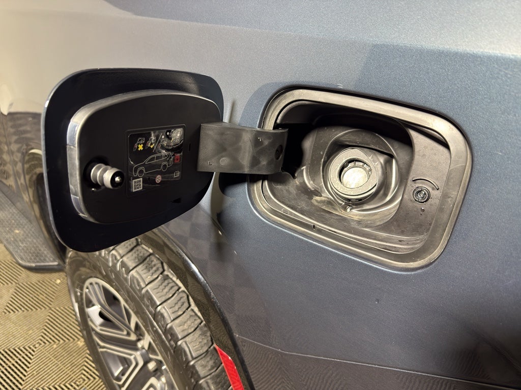 2023 Jeep Wagoneer L Base