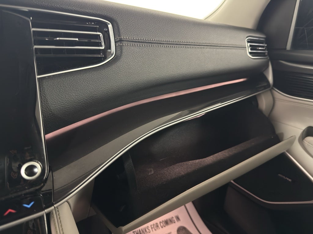 2023 Jeep Wagoneer L Base