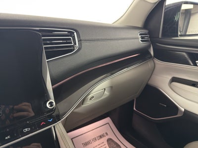 2023 Jeep Wagoneer L Base