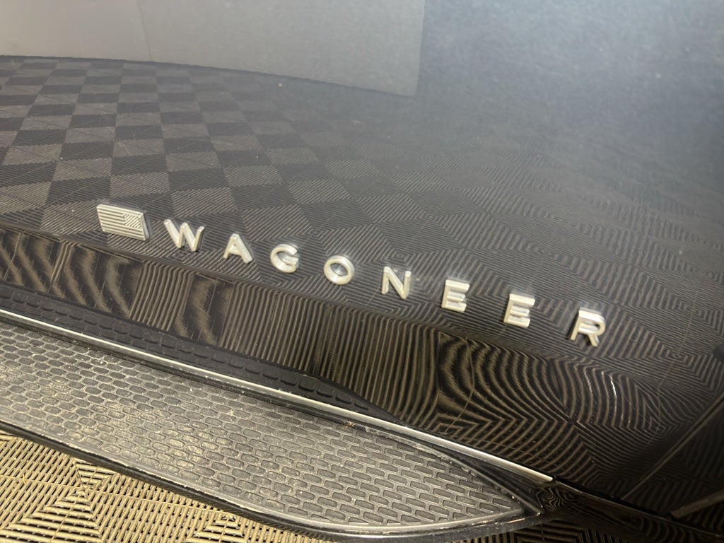 2023 Jeep Wagoneer L Base