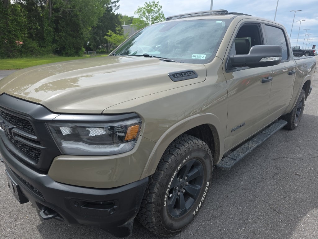 2020 RAM 1500 Big Horn/Lone Star 4x4 Crew Cab 5'7's photo