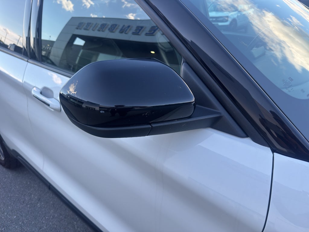 2022 Ford Explorer ST - Photo 11