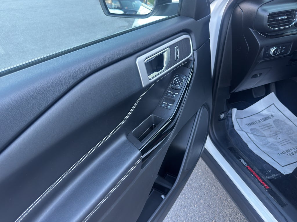 2022 Ford Explorer ST - Photo 22