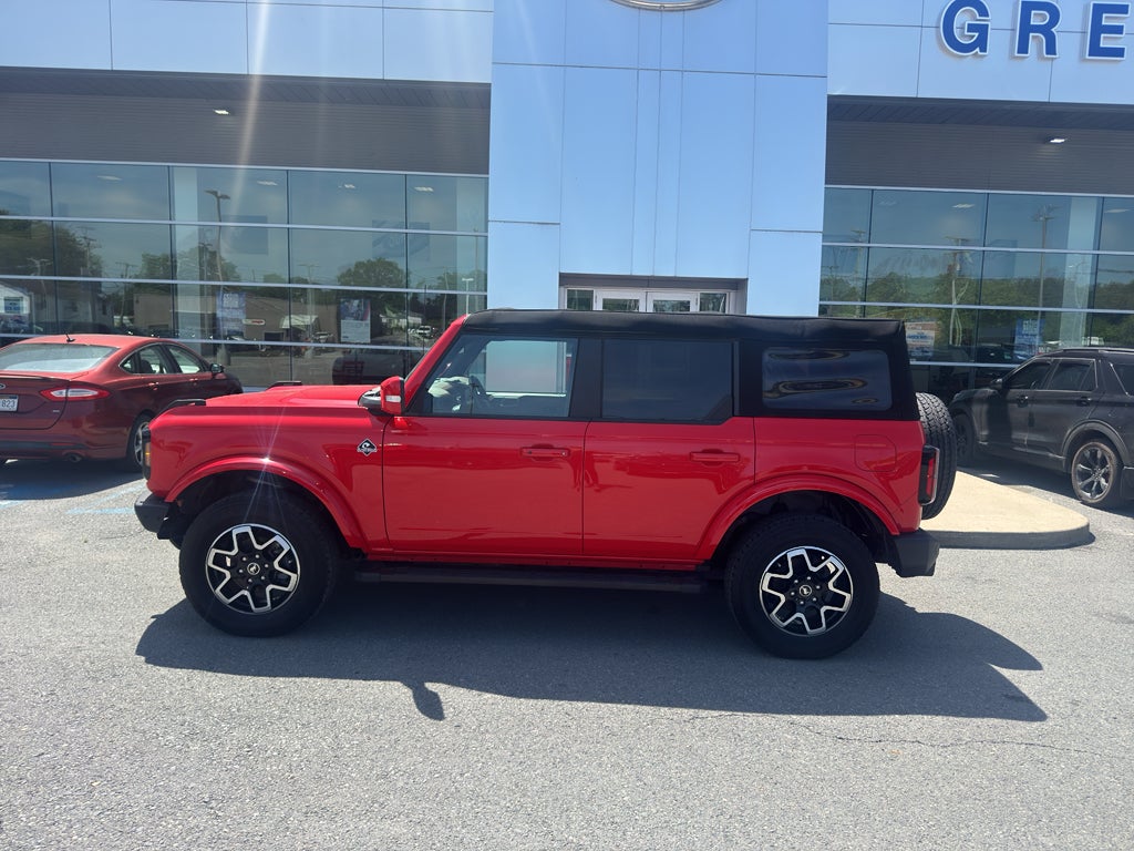 2024 Ford Bronco Outer Banks