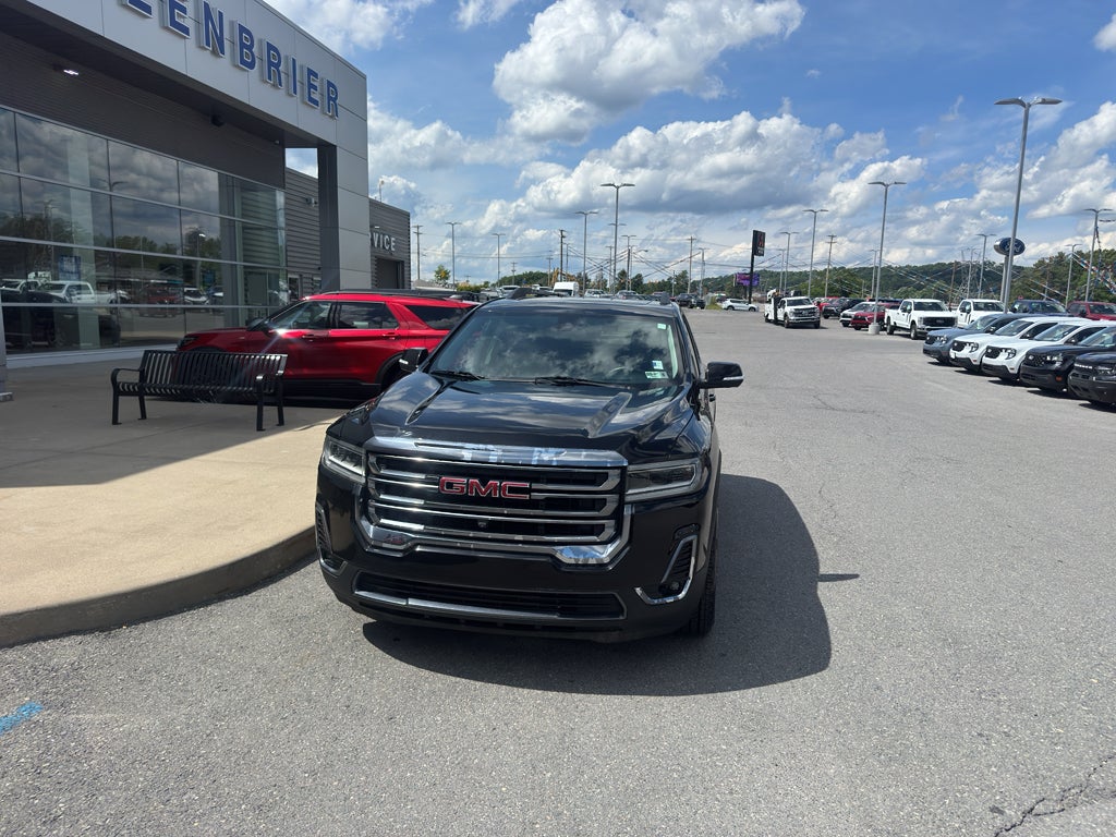 2023 GMC Acadia AT4