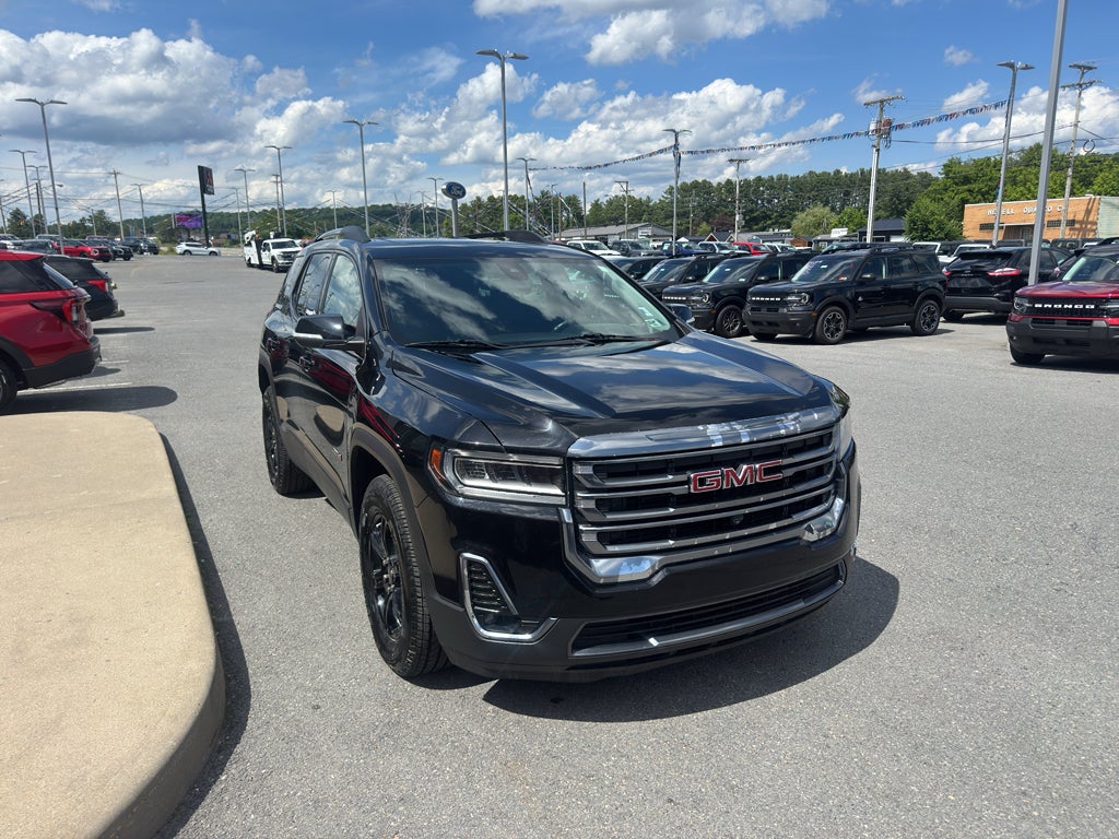 2023 GMC Acadia AT4