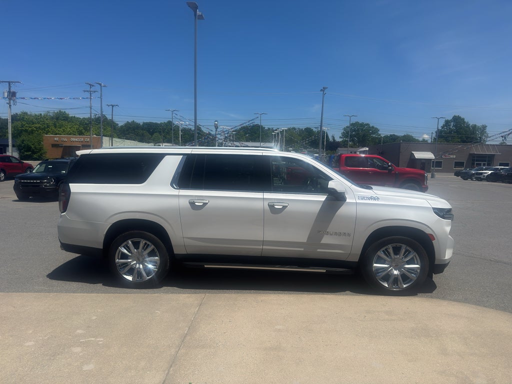 2023 Chevrolet Suburban High Country