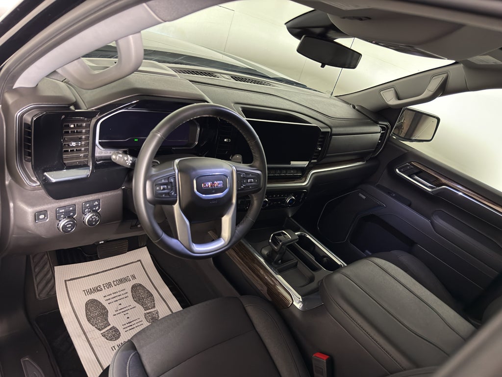 2025 GMC Sierra Elevation