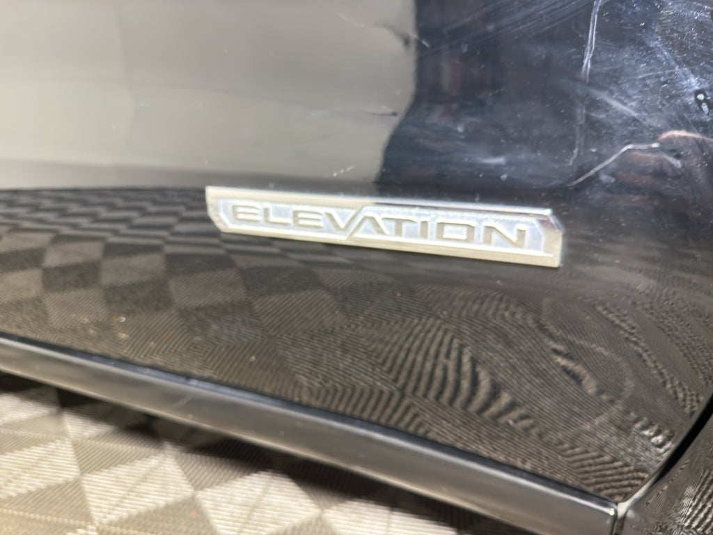 2025 GMC Sierra Elevation