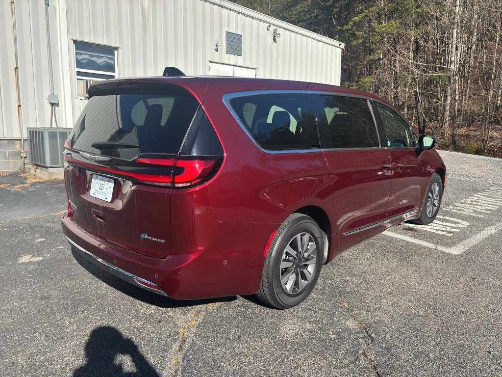 2023 Chrysler Pacifica Hybrid Limited