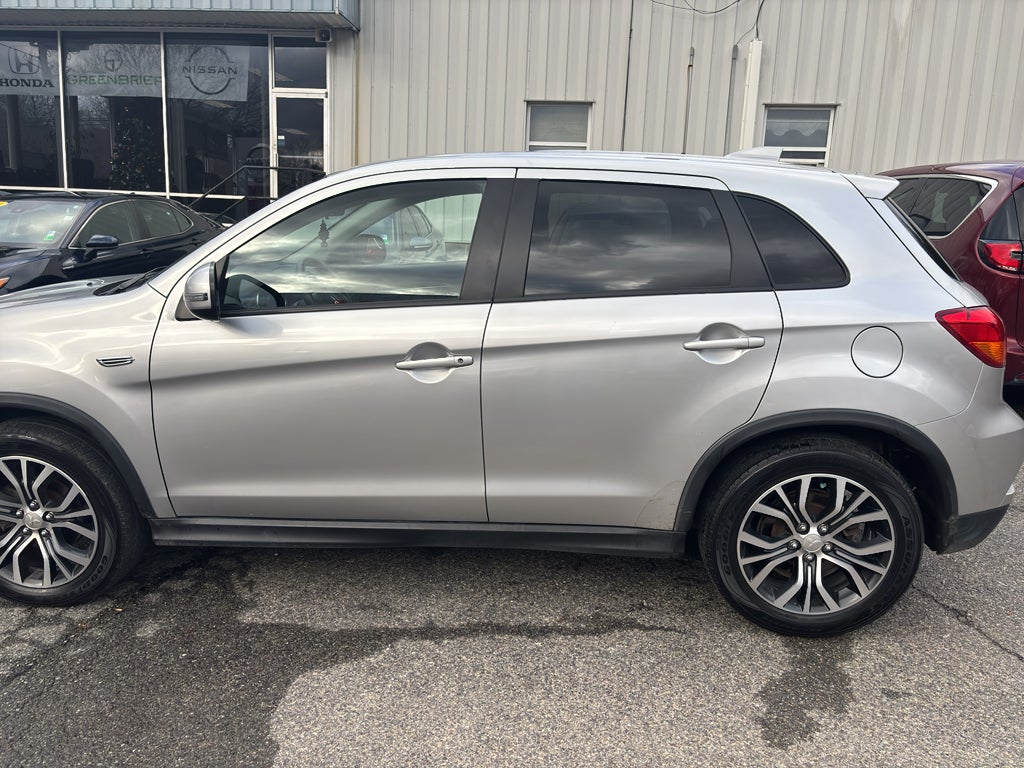 2019 Mitsubishi Outlander Sport ES 2.0